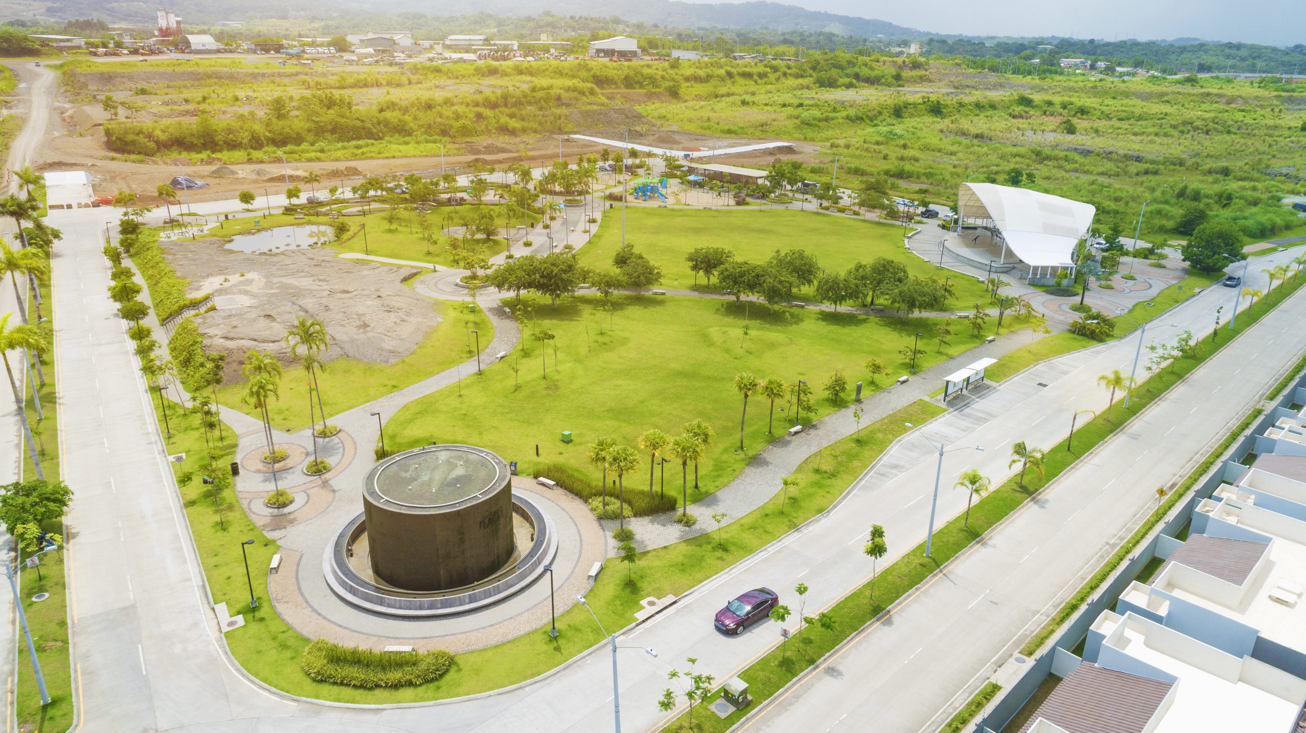 , Nosotros, Grupo Residencial