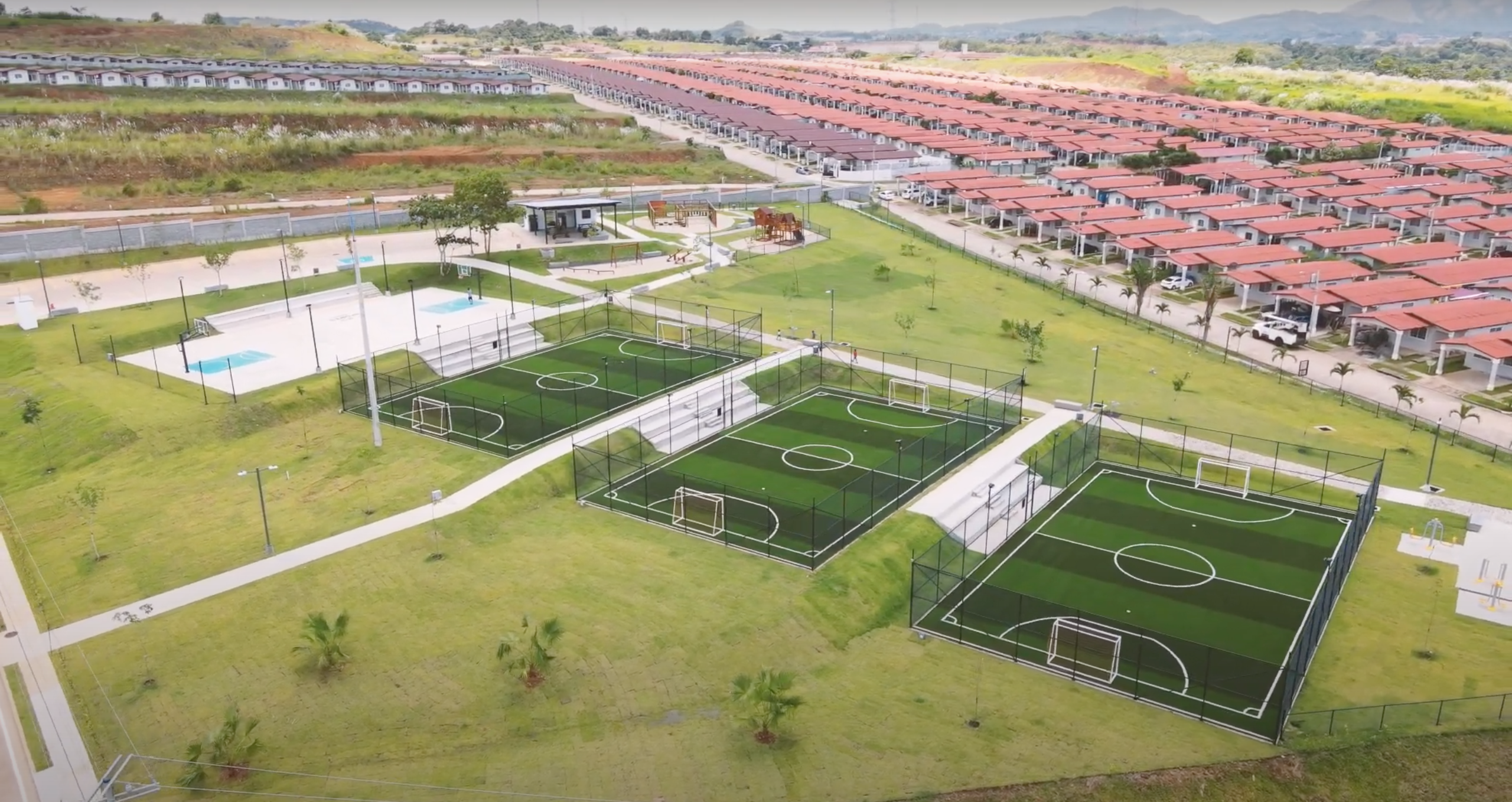 , Nosotros, Grupo Residencial